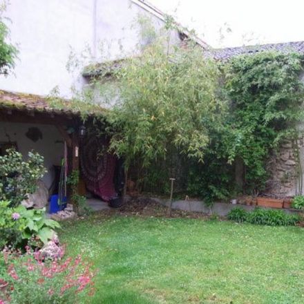 Rent this 4 bed house on 64 Au Bourg in 47800 Allemans-du-Dropt, France