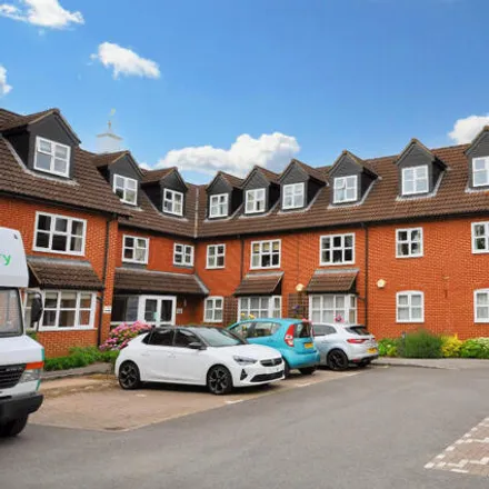 Buy this 1 bed apartment on Pewsey Road in Marlborough, SN8 1NQ