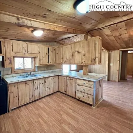 Image 9 - 400 Rush Branch Road, Bethel, Watauga County, NC 28679, USA - Apartment for sale