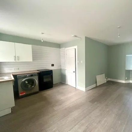 Image 5 - North Vennel, Lanark, ML11 7PA, United Kingdom - Apartment for rent