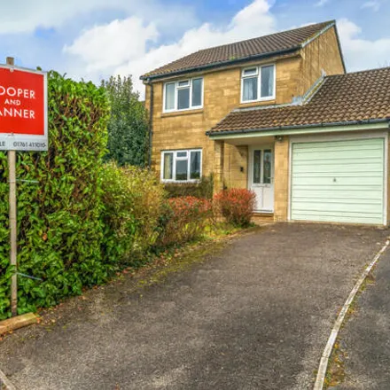 Buy this 3 bed house on Boundary Close in Midsomer Norton, BA3 4XB