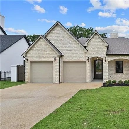 Buy this 3 bed house on Legacy Court in Bryan, TX 77802