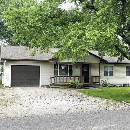 Buy this 3 bed house on 505 Sunset Dr in Vandalia, Illinois