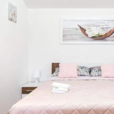 Rent this 2 bed apartment on 6333 Piran / Pirano