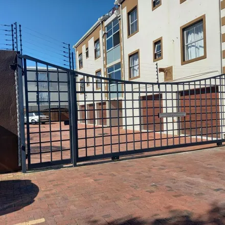 Image 9 - Woodlands Close, Tara, Western Cape, 7550, South Africa - Apartment for rent