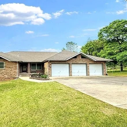 Buy this 3 bed house on 606 West Downing Street in Tahlequah, OK 74464