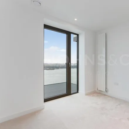Image 7 - Liner House, Starboard Way, London, E16 2PN, United Kingdom - Apartment for rent