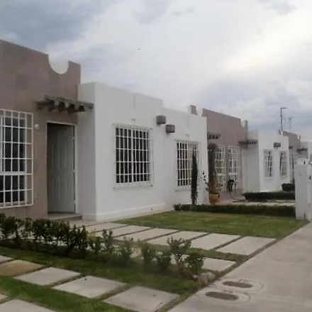 Rent this 2 bed house on unnamed road in Jardines de la Corregidora, 76910 Corregidora