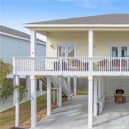 Buy this 3 bed house on 107 State Highway 35 South in Rockport, TX 78382