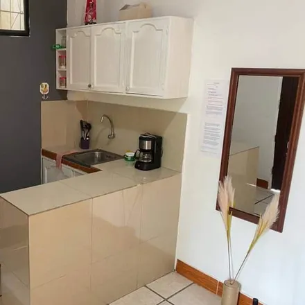 Rent this 1 bed apartment on Ecuador in Lorenzo de Garaycoa, 090308