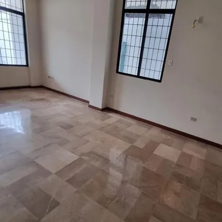 Rent this 3 bed apartment on Empresa Eléctrica de Guayaquil in 1 Pasaje 2, 090513