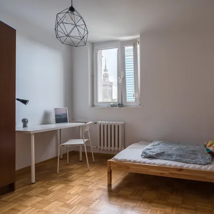 Rent this 4 bed room on Grzybowska 9 in 00-132 Warsaw, Poland