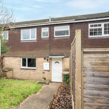 Buy this 3 bed townhouse on Martyr Close in St Albans, AL1 2LL