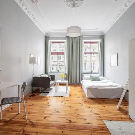 Rent this 3 bed room on Wojciecha Cybulskiego 19 in 50-205 Wrocław, Poland