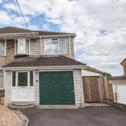 Rent this 4 bed house on Yewstock Crescent West in Chippenham, United Kingdom