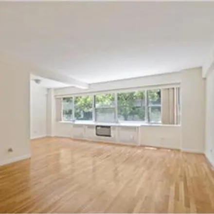 Buy this studio apartment on 333 East 46th Street in New York, NY 10017