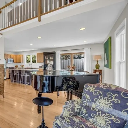 Image 3 - 211 Weatherstone Drive, South Grafton Street, Worcester, MA 01604, USA - Condo for sale