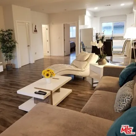 Rent this 4 bed apartment on 268 Avenue 18 in Los Angeles, CA 90031