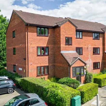 Rent this 1 bed apartment on Trevelyan Way in Northchurch, HP4 1JG