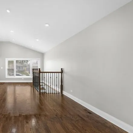 Image 8 - 4348 West 77th Place, Chicago, IL 60652, USA - House for sale