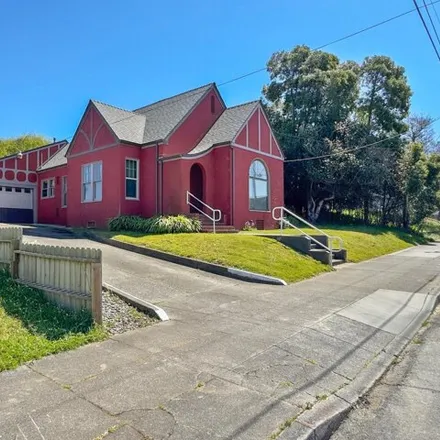 Buy this 3 bed house on 2279 Union Street in Eureka, CA 95501