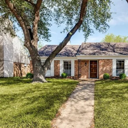 Buy this 3 bed house on 1095 Alexandria Avenue in Garland, TX 75040