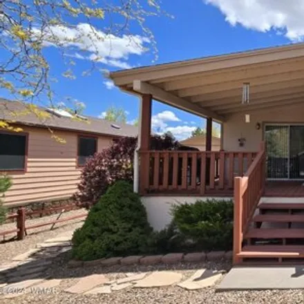 Buy this studio apartment on 2225 Old Crooks Trail in Overgaard, Navajo County