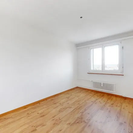 Rent this 3 bed apartment on Winkelriedstrasse 13 in 8203 Schaffhausen, Switzerland