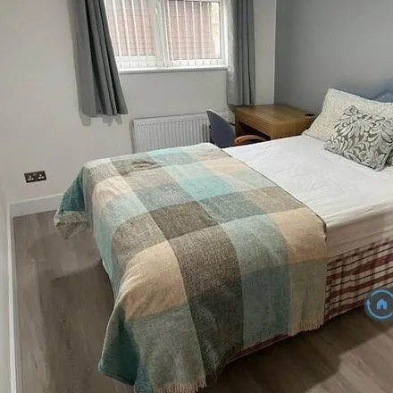 Image 9 - Beaulieu Close, Datchet, SL3 9DU, United Kingdom - Apartment for rent