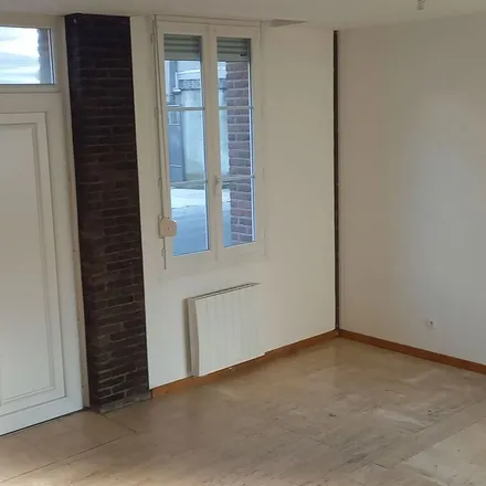Rent this 3 bed apartment on Hôtel de Ville d'Abbeville in Rue du Maréchal Foch, 80100 Abbeville