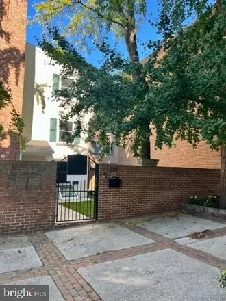 Image 1 - 742 Lombard Street, Philadelphia, PA 19146, USA - Duplex for sale