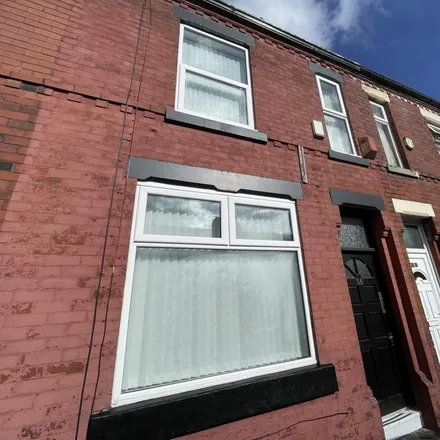 Rent this 2 bed townhouse on Welbeck Street in Manchester, M18 8GQ