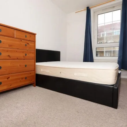 Image 2 - Chancellor House, Green Bank, London, E1W 2QB, United Kingdom - Apartment for rent