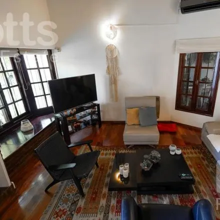 Buy this 6 bed house on Las Flores 629 in Partido de Morón, Haedo