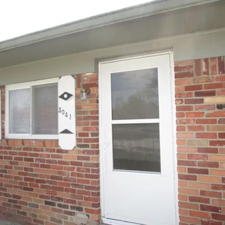 Rent this 2 bed house on 3041 East Bradbury Avenue in Indianapolis, IN 46203