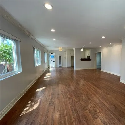 Image 7 - 650 Emerald Street, Redondo Beach, CA 90277, USA - Apartment for rent