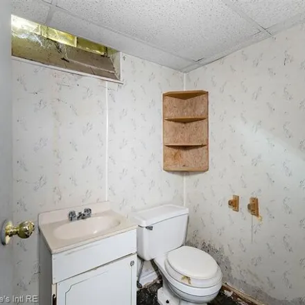 Image 7 - 16573 Ardmore St, Detroit, Michigan, 48235 - House for sale