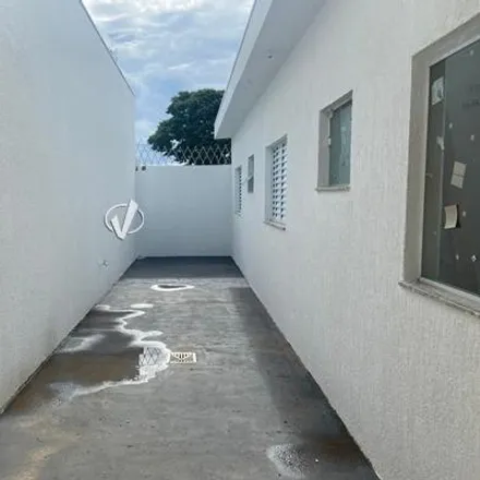 Rent this 2 bed house on Rua Madressilva in Jardim Santa Cecilia, Pindamonhangaba - SP