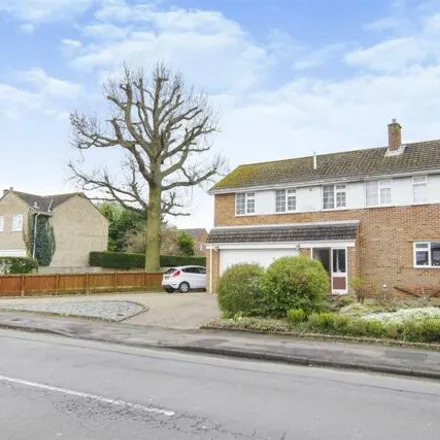 Buy this 4 bed house on Greenmeadow Service Station in Thames Avenue, Swindon