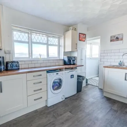 Image 3 - Dunkery Close, Cardiff, CF3 4HH, United Kingdom - Apartment for sale