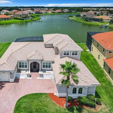 Buy this 5 bed house on 870 Spinnaker Way in Kissimmee, Florida