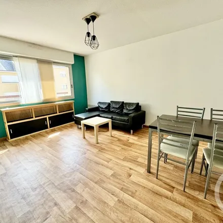 Image 3 - 2 Boulevard Gambetta, 12000 Rodez, France - Apartment for rent