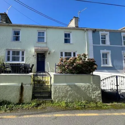 Buy this 5 bed townhouse on 5 Rock Street in New Quay, SA45 9PL