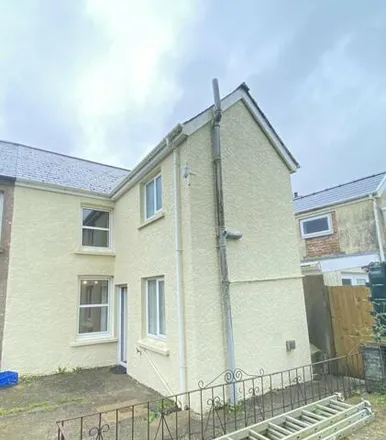 Buy this 3 bed townhouse on A478 in Llandissilio, SA66 7TA