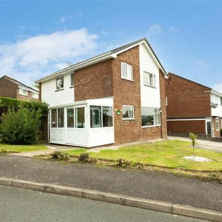 Buy this 4 bed house on Clegg Avenue in Torpoint, PL11 2DR