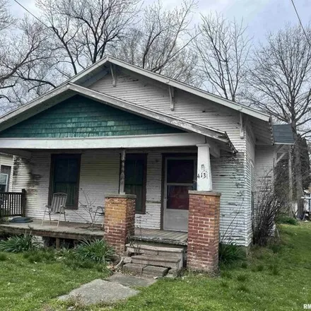 Buy this 2 bed house on 465 South Pearl Street in Salem, IL 62881
