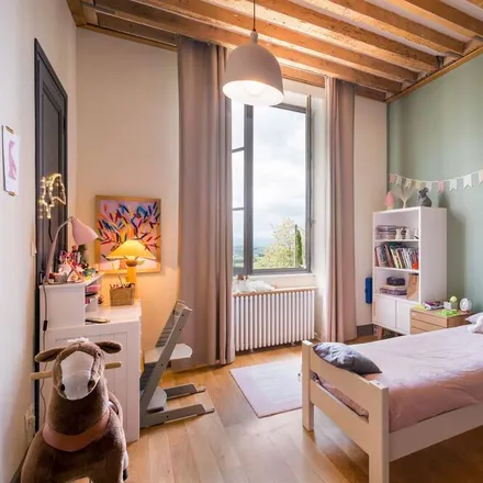 Rent this 5 bed house on 69370 Saint-Didier-au-Mont-d'Or