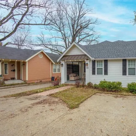 Rent this 4 bed house on 190 North Monroe Street in Little Rock, AR 72205