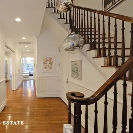 Image 3 - 205 East 61st Street, New York, NY 10065, USA - Townhouse for rent