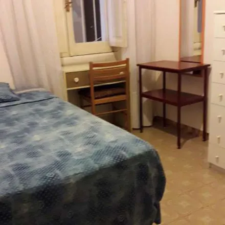 Rent this 3 bed apartment on Pasticceria Gruè in Viale Regina Margherita, 95
